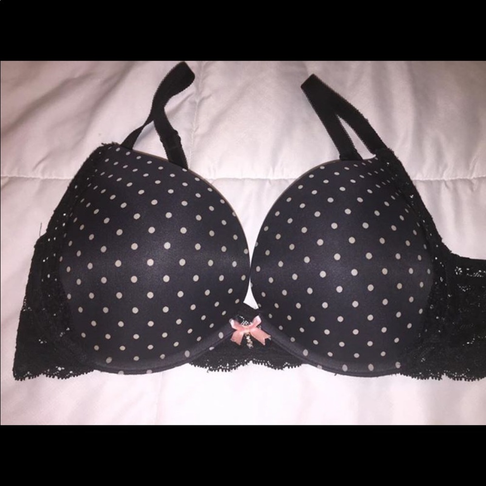 Victoria’s Secret push-up 34D